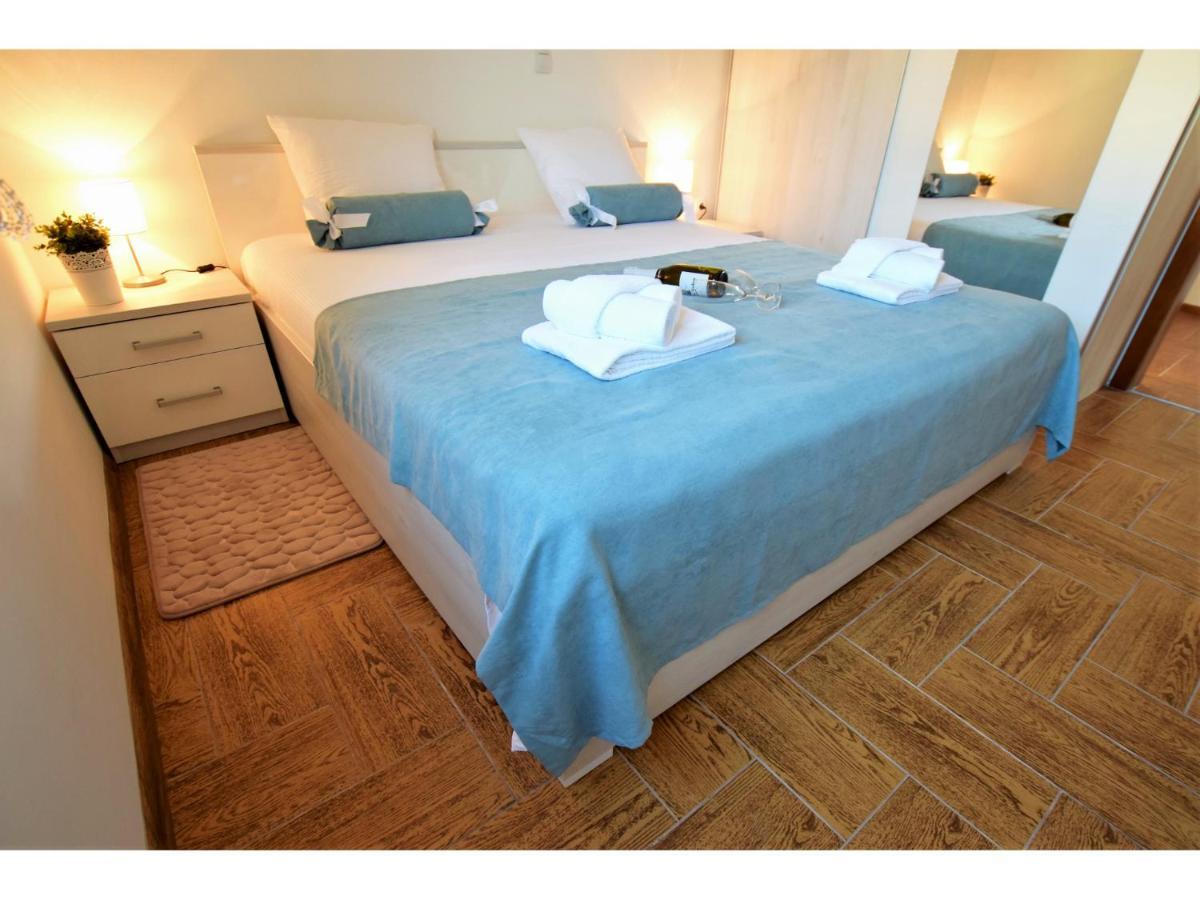 Apartment Dinko Rovanjska Zewnętrze zdjęcie