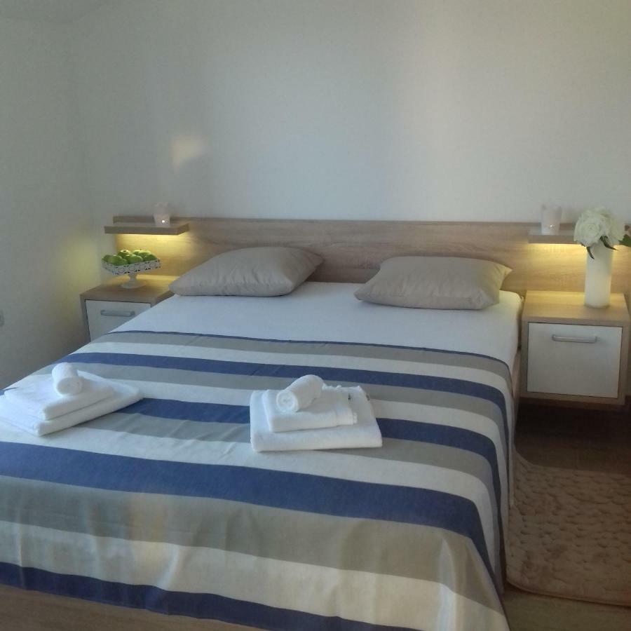 Apartment Dinko Rovanjska Zewnętrze zdjęcie